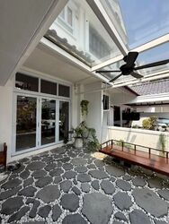 Chestnut Gardens (D23), Terrace #569351051